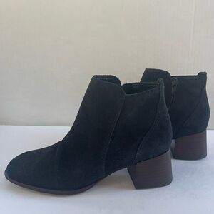 Lucky Brand Black Suede Ankle Boot Size 7